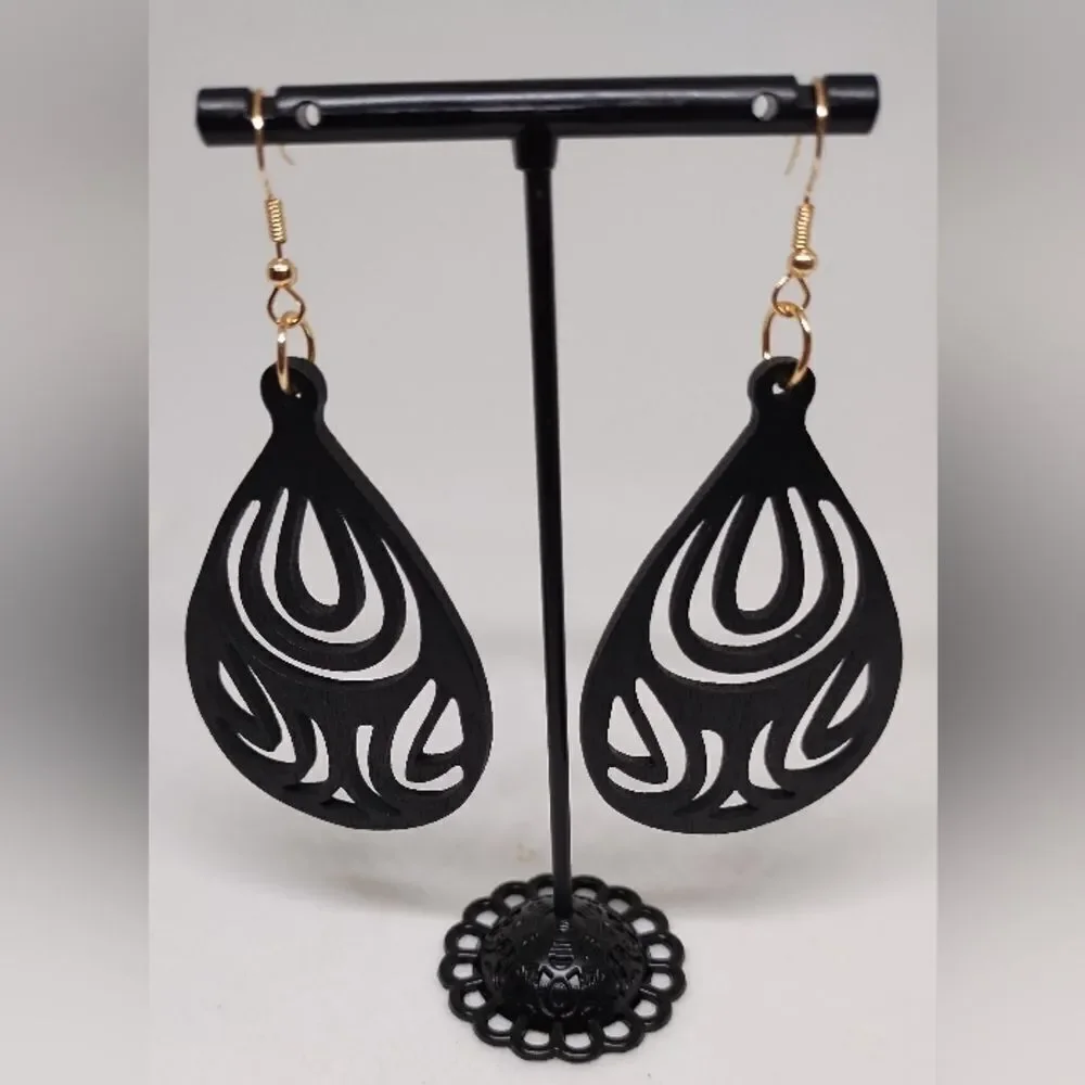 Women's‎ earrings wooden French style black dangle new e63